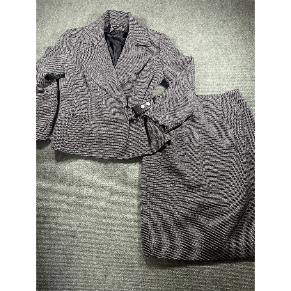 vintage 90s  2-piece skirt suit set by Larry Levine 2P